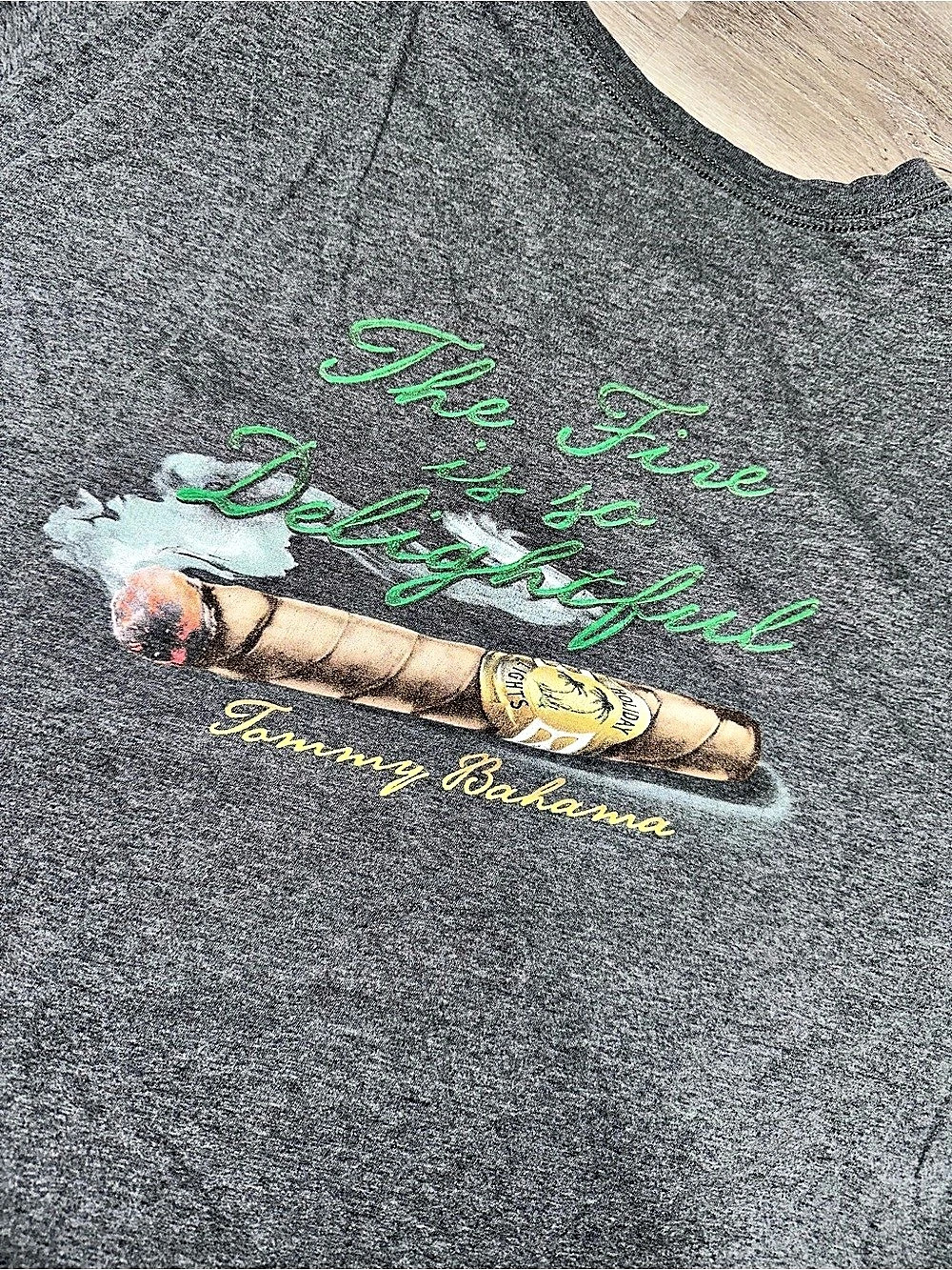 Tommy Bahama The Fire Is So Delightful T-Shirt Gray 2XT